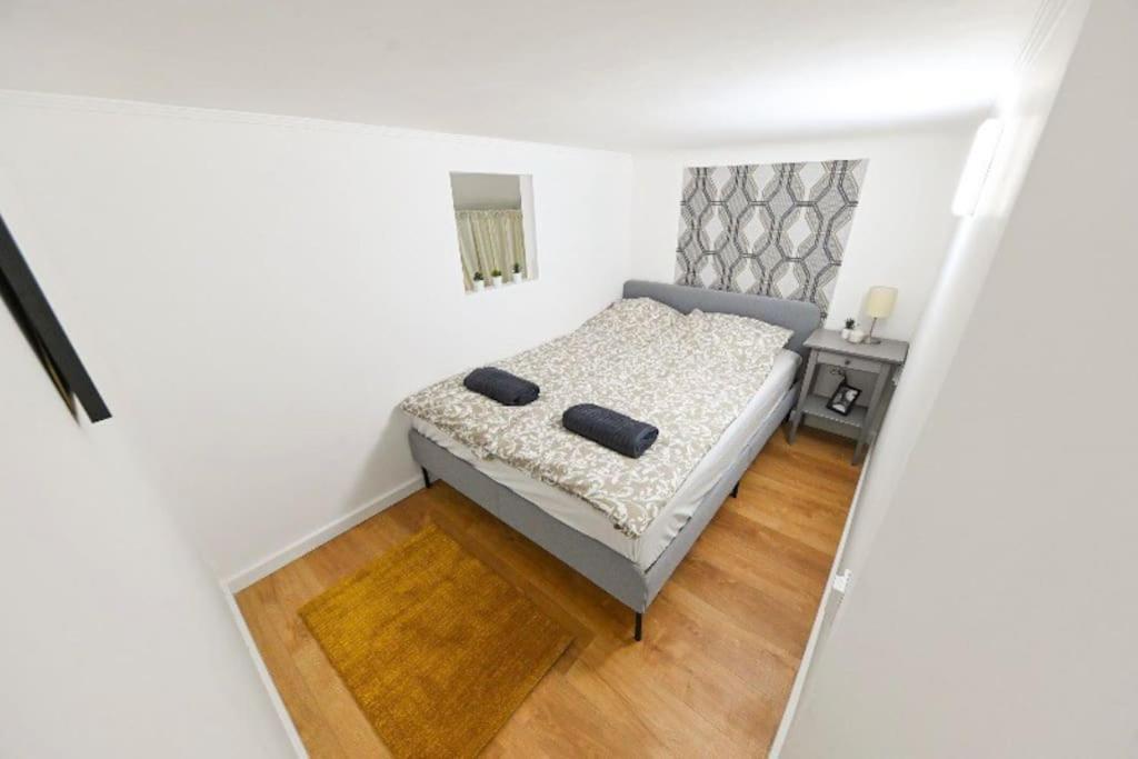 2 Bedroom Flat In Damjanich Str., Hirsch Budapest Esterno foto